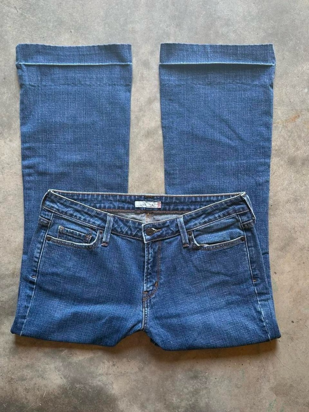 Levi’s low rise boot cut jeans